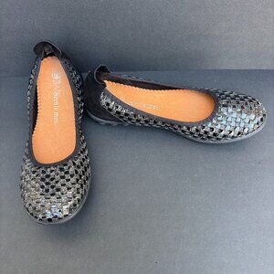 Bernie Mev Bella Me Size 8 (39) Woven Comfort Slip-On Ballet Flats Lightweight
